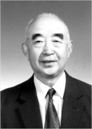 陸柱國 