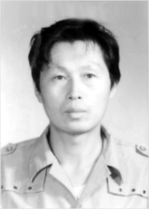 張學(xué)夢 