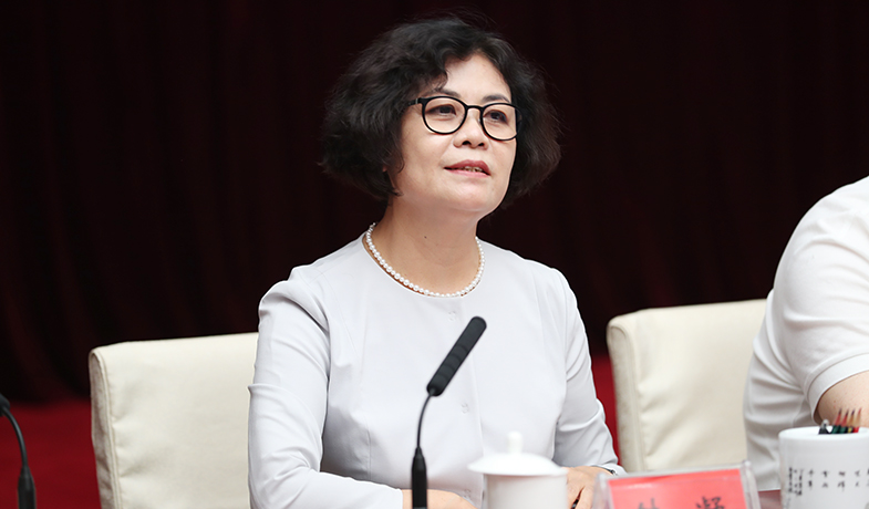 8月16日，中國作協(xié)主席鐵凝出席第十屆茅盾文學獎第七次全體會并講話