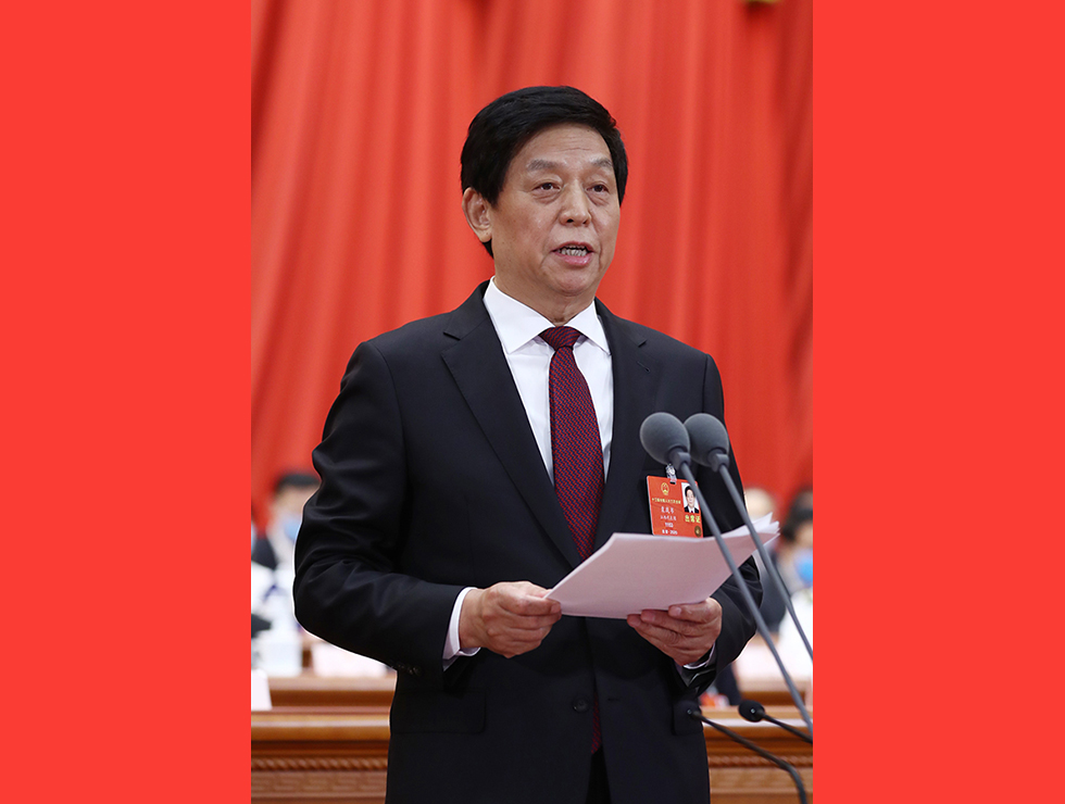 5月28日，十三屆全國人大三次會(huì)議在北京人民大會(huì)堂舉行閉幕會(huì)。栗戰(zhàn)書主持閉幕會(huì)并發(fā)表講話。