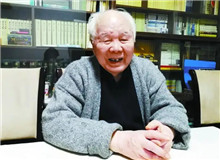 【李國文】	王　雪丨《得法而努力地耕耘——一篇手稿檔案中的李國文》；	席思宇丨《“作家是屬于他那個時代的”》。