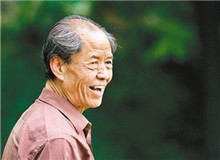 【陳忠實】	李國平丨《陳忠實：將自己滾燙的手指按在時代的脈搏上》；	邢小利丨《現實主義：從柳青到陳忠實》。