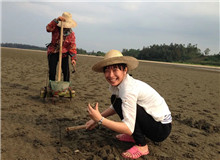 三生三笑：現實題材，莫在空中起樓閣“我曾經加入過某某行當，現在想要寫一段那樣的經歷，是不是就能夠大火？”[詳細]
