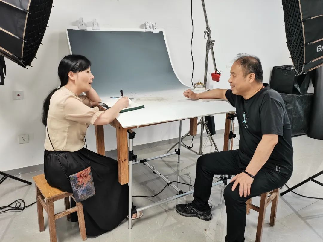 6月26日，江西省文物考古研究院研究員楊軍接受作家采訪