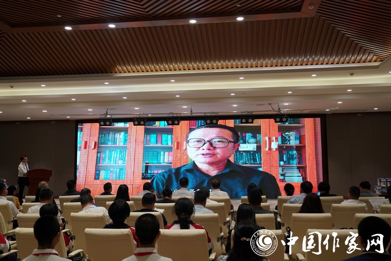 北京元宇科幻未來技術研究院院長劉慈欣致辭