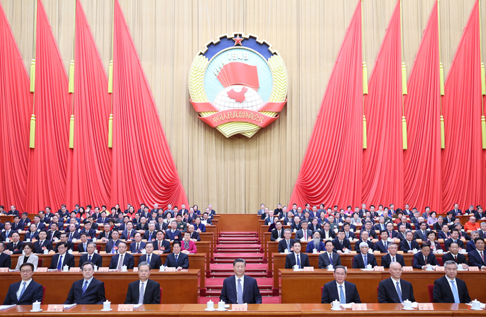 3月4日下午，中國人民政治協(xié)商會(huì)議第十四屆全國委員會(huì)第二次會(huì)議在北京人民大會(huì)堂開幕。習(xí)近平等黨和國家領(lǐng)導(dǎo)人到會(huì)祝賀。 新華社記者 鞠鵬 攝