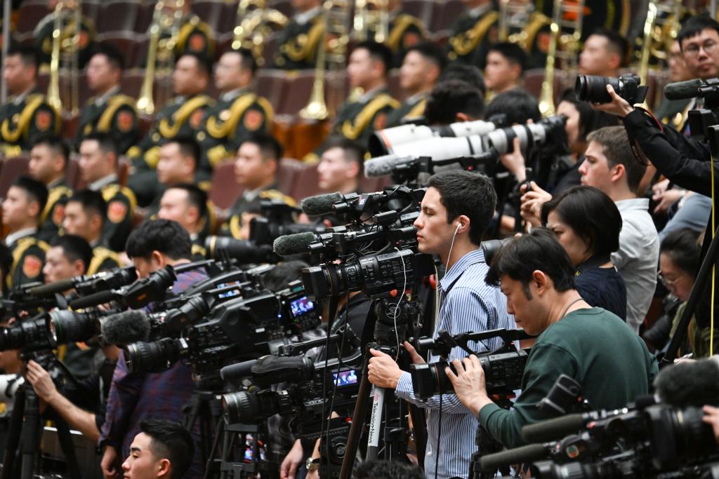 3月5日，第十四屆全國人民代表大會(huì)第二次會(huì)議在北京人民大會(huì)堂開幕。這是記者在會(huì)場(chǎng)拍攝。新華社記者 牟寧 攝