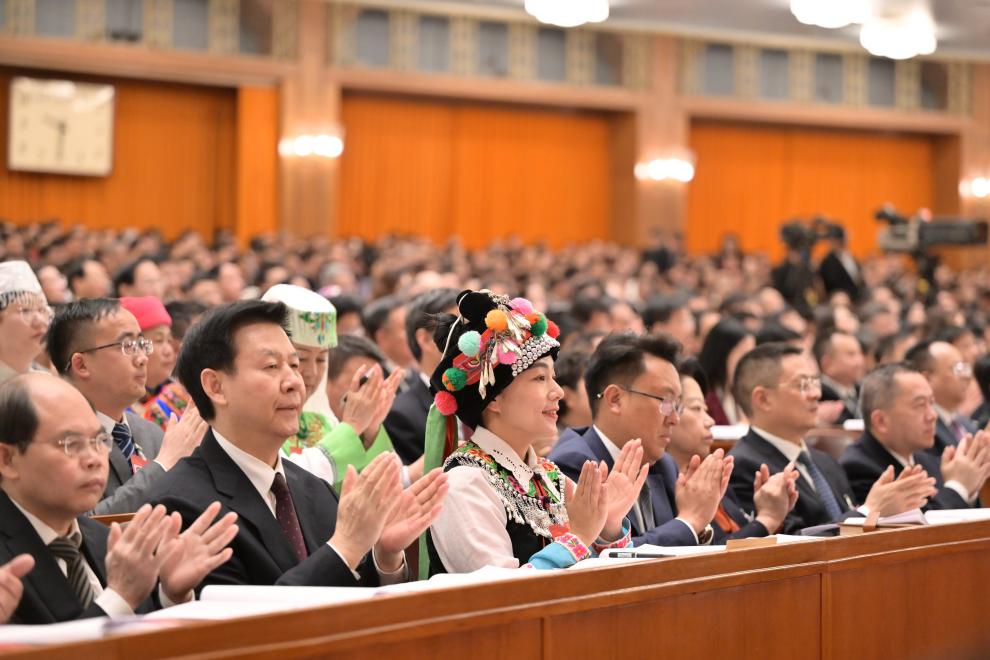 3月8日，十四屆全國(guó)人大二次會(huì)議在北京人民大會(huì)堂舉行第二次全體會(huì)議。新華社記者 謝環(huán)馳 攝