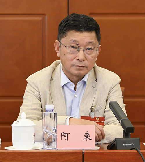 全國政協委員、中國作協副主席阿來 楊 樹 攝