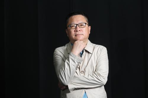 李少君，《詩刊》社主編，一級作家。主要著作有《自然集》《草根集》《海天集》《應該對春天有所表示》等，被譽為“自然詩人”。