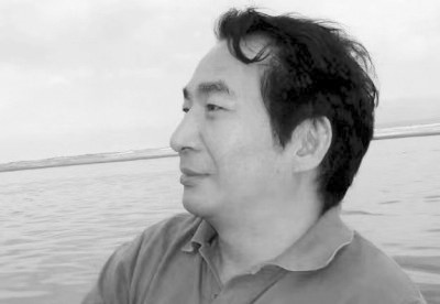   李師東，評論家、出版家，中國青年出版總社原總經理