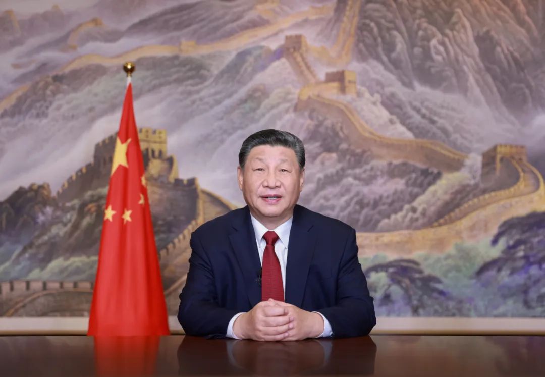 新年前夕，國家主席習近平通過中央廣播電視總臺和互聯(lián)網(wǎng)，發(fā)表二〇二五年新年賀詞。新華社記者 鞠鵬 攝