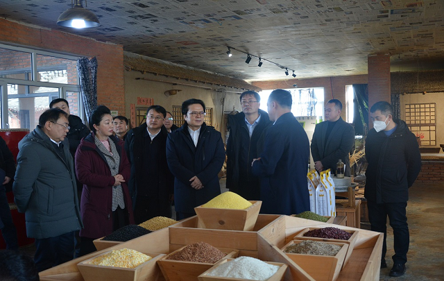 中國作家“深入生活、扎根人民”新時代文學實踐點授牌儀式在吉林舒蘭舉行